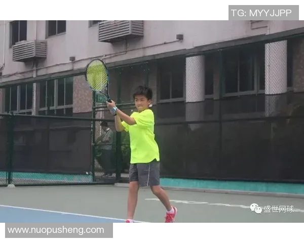 深圳网球队灵活应变的训练策略与发展之路探讨 深圳网球队灵活应变的训练策略与发展之路探讨